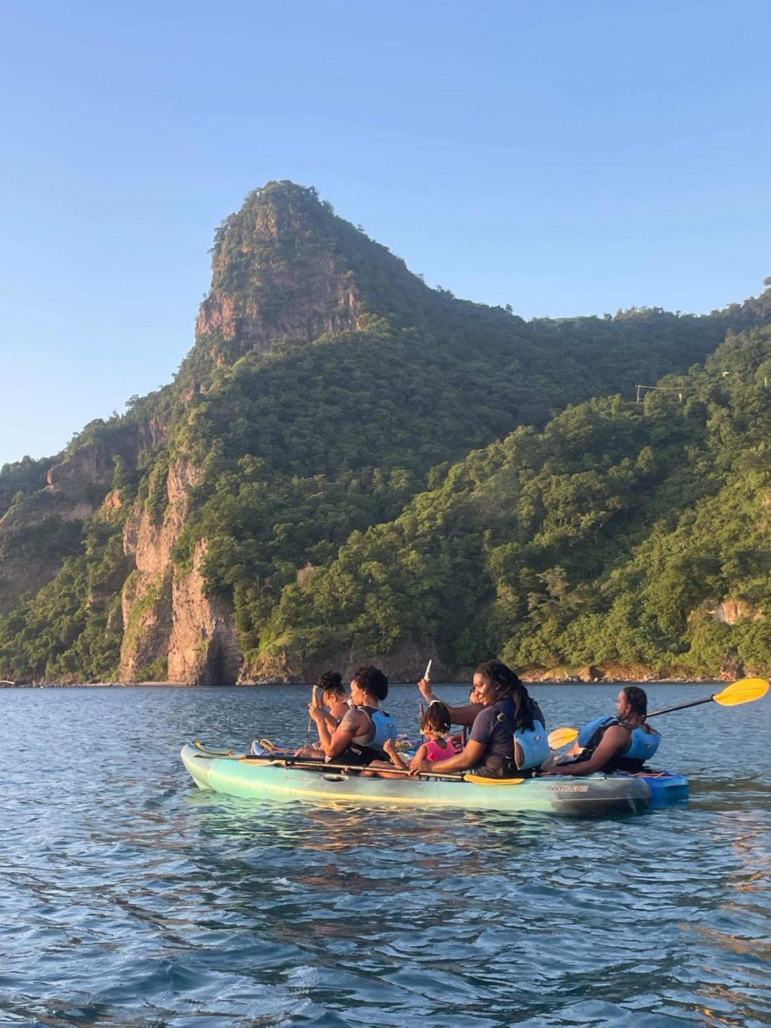 Rainbow Heights Apartment, Soufriere Екстериор снимка